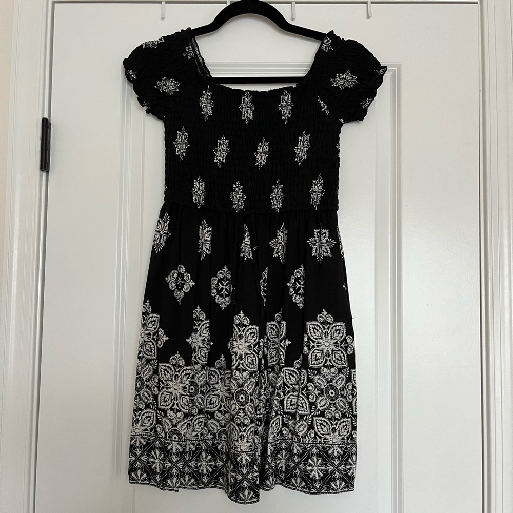 Xhiliration Black and White Patterned Dress